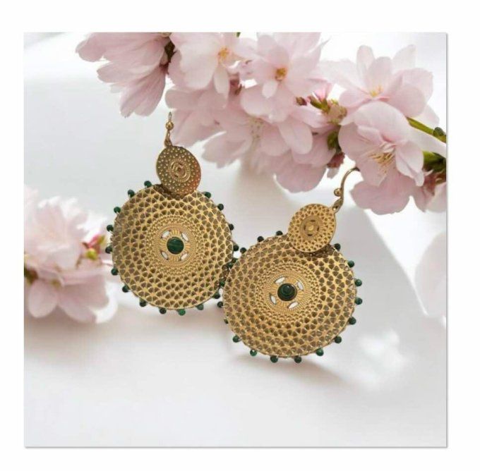 Boucles d'oreilles d'élégance perlé 