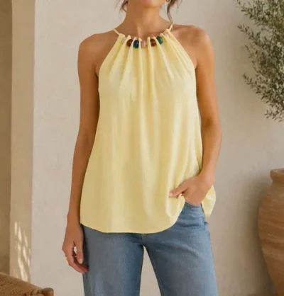 Top fluide jaune pastel femme avec col perlé sans manches style bohème chic
