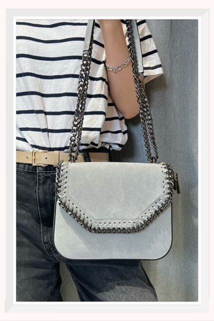 Sac bandoulière en daim beige – Image 3