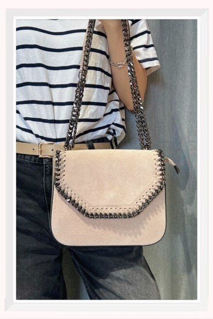 Sac bandoulière en daim beige – Image 2